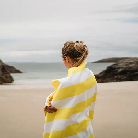 DOCK & BAY - Serviettes de Plage - XL (200x90cm) - Séchage Rapide - Jaune des Philippines - sportium store