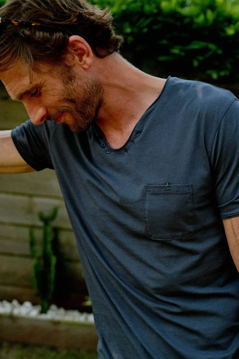 GILI'S - T-Shirt Col Tunisien - Navy - sportium store