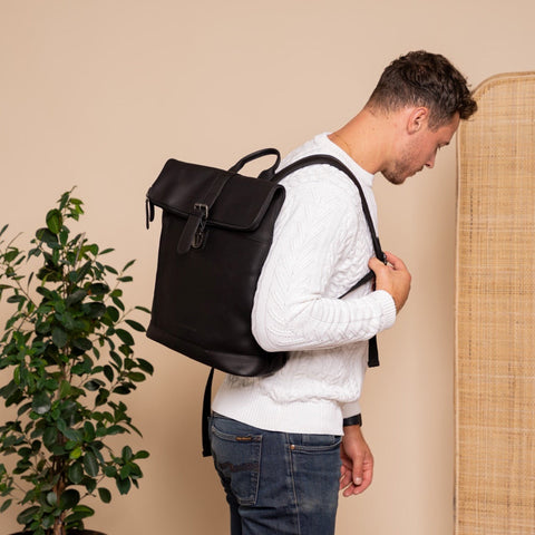 Sac à Dos Ordinateur Cuir The Chesterfield Brand Larsson Noir 15 Pouces