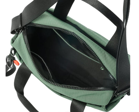 Sac a main Hedgren Tomoko Noir vue de profil tissu hydrofuge RPET recycle