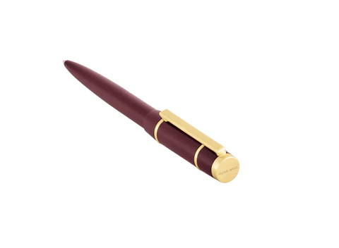 Stylo bille Hugo Boss Rive Signature Lady Burgundy — detail logo Double B et clip